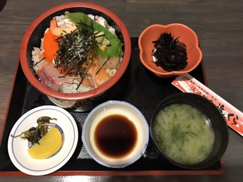 海鮮丼